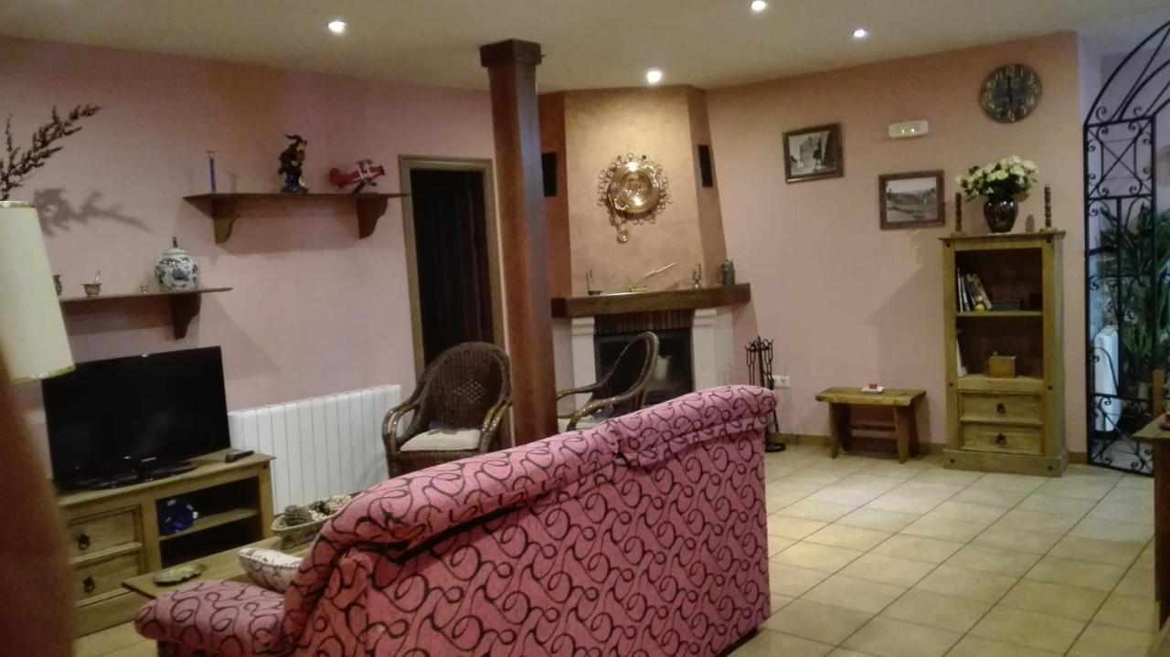 La Casa Madrona Daire Villacastín Dış mekan fotoğraf