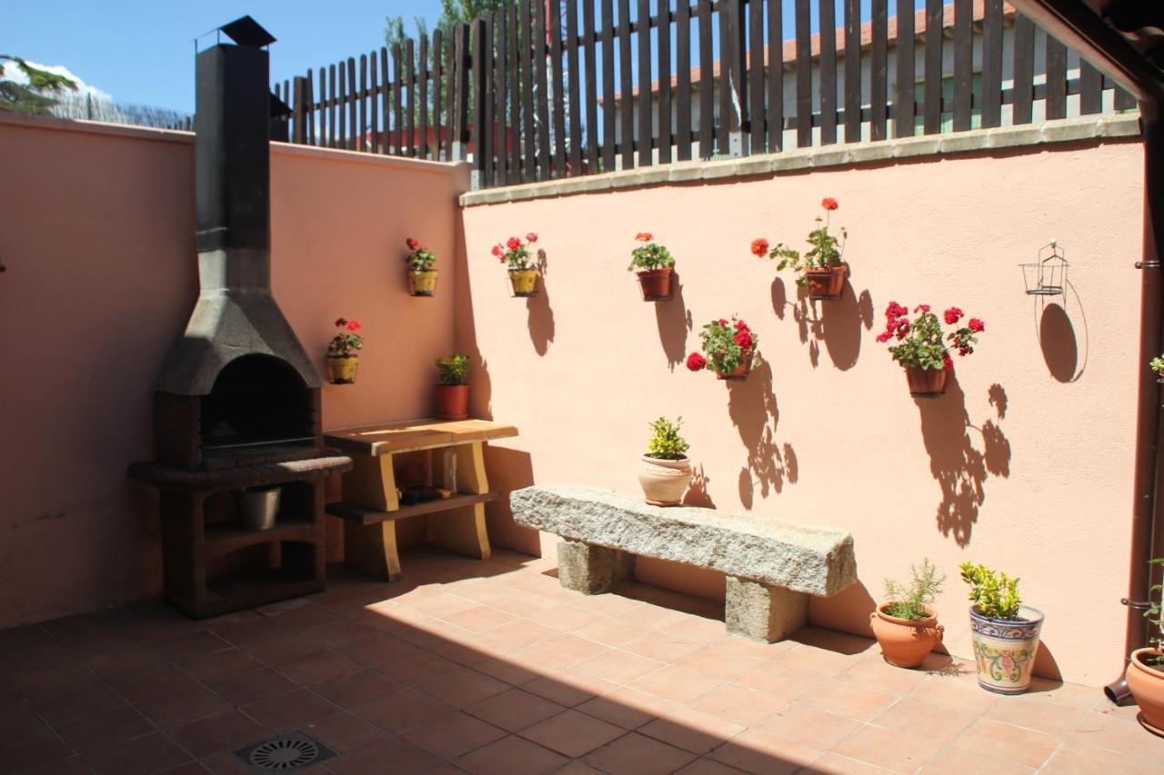 La Casa Madrona Daire Villacastín Dış mekan fotoğraf